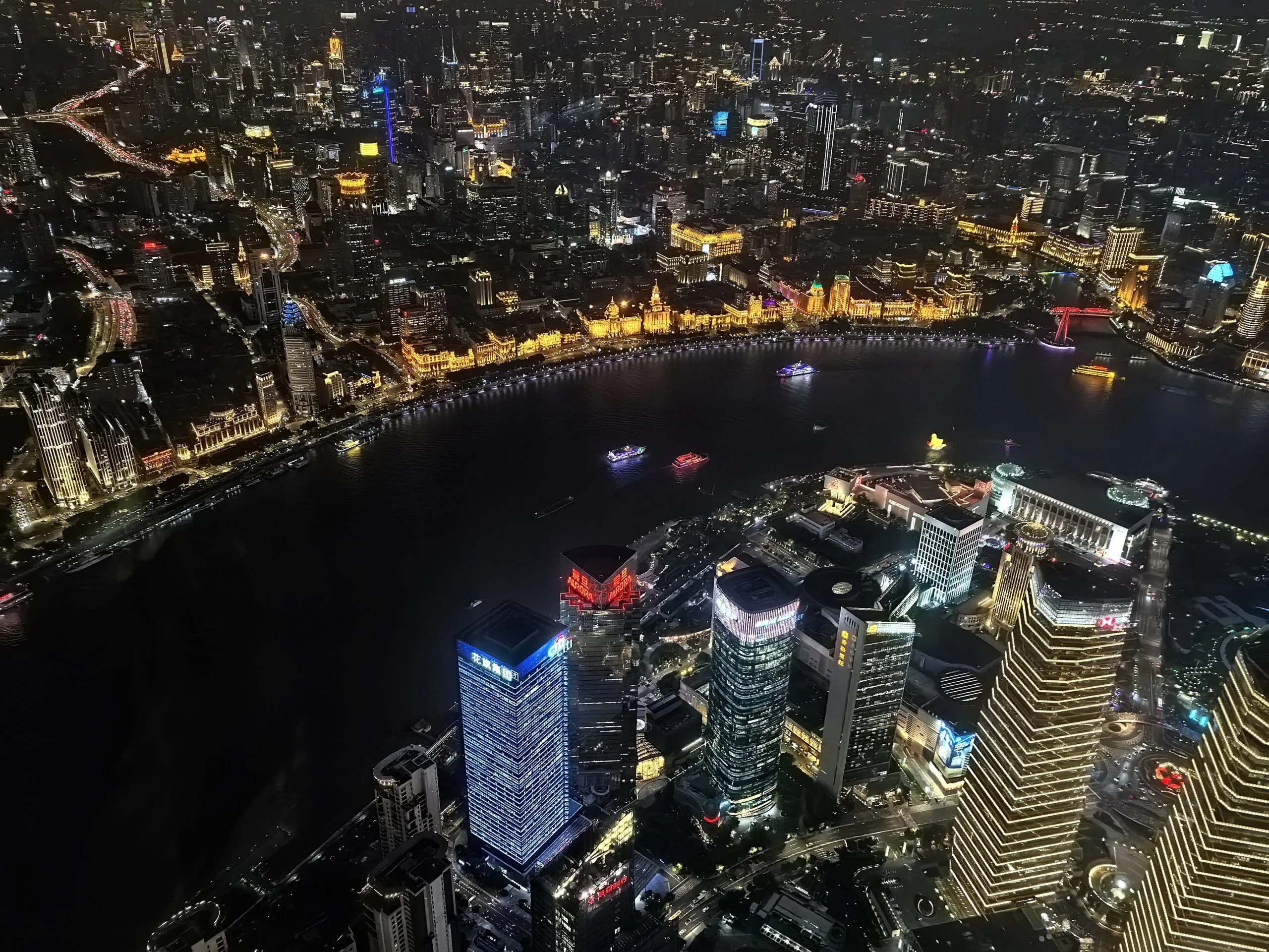La Cina investe su queste aziende nel 2025, lo svela una riunione La Cina investe su queste aziende nel 2025, lo svela una riunione