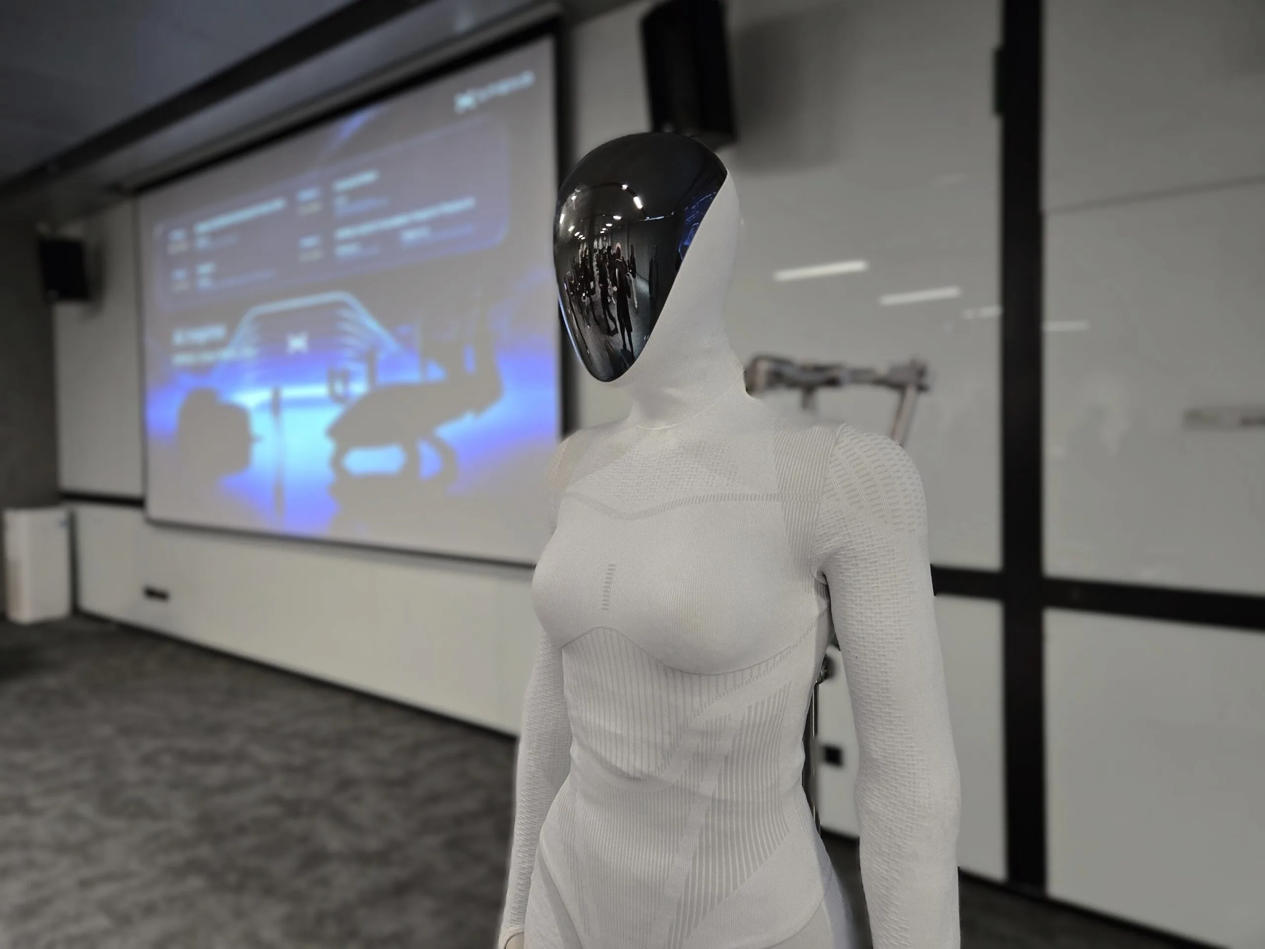 XPENG Iron Next Gen: chi (cosa) è il robot AEROHT che ha fatto impazzire il web XPENG Iron Next Gen: chi (cosa) è il robot AEROHT che ha fatto impazzire il web