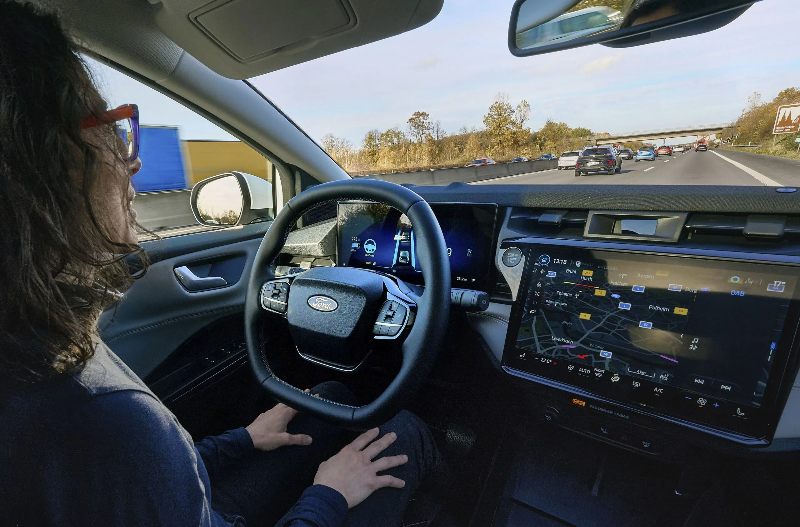 Dalla Svezia all’Italia senza toccare il volante: Ford BlueCruise arriva in Europa su Puma, Kuga e Ranger