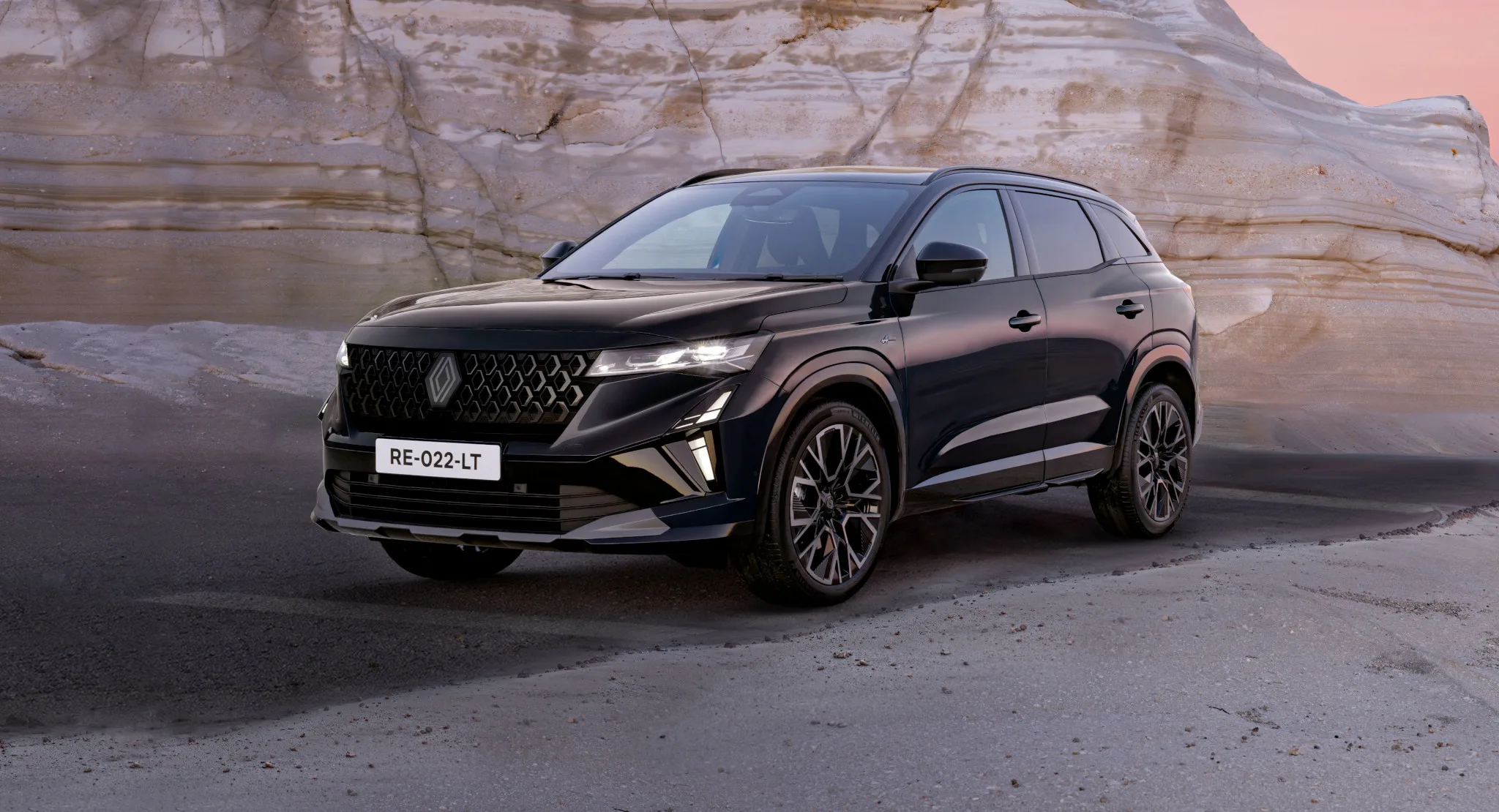 Renault Austral si aggiorna, tanta tecnologia in più: ecco come cambia Renault Austral si aggiorna, tanta tecnologia in più: ecco come cambia