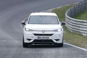 Nuova Volkswagen T-Roc R: avvistata al Nurburgring durante i test