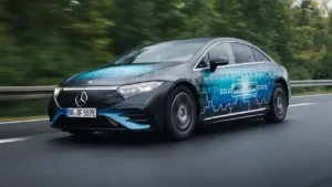 Mercedes continua a fare passi avanti per le batterie allo stato solido
