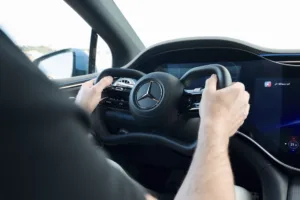 Steer-by-Wire: il sistema senza piantone arriva anche su Mercedes EQS