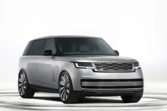 Range Rover, con l’SV Ultra l’extra-lusso è di casa (ma solo se ricevi l’invito)