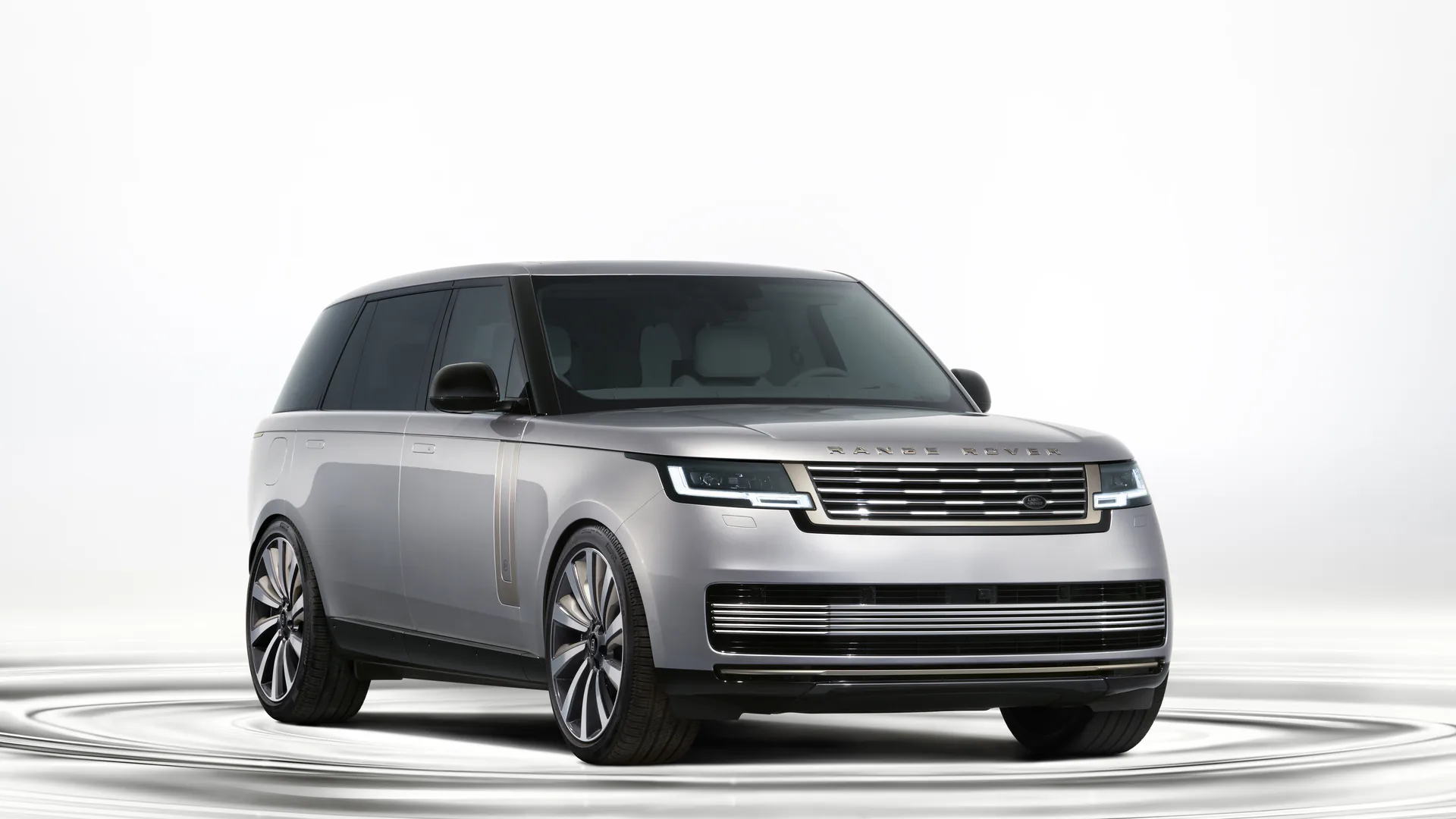 Range Rover, con l’SV Ultra l’extra-lusso è di casa (ma solo se ricevi l’invito)
