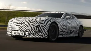 Jaguar GT, interni futuristici per la berlina elettrica da 1000 CV