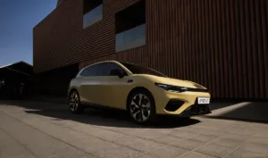 Leapmotor B05, sbarca in Italia (con un’interessante promozione) la hatchback full electric