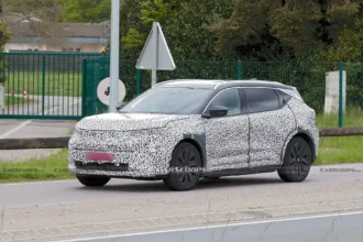 Renault Scenic e Megane, arriva il restyling per i due modelli elettrici