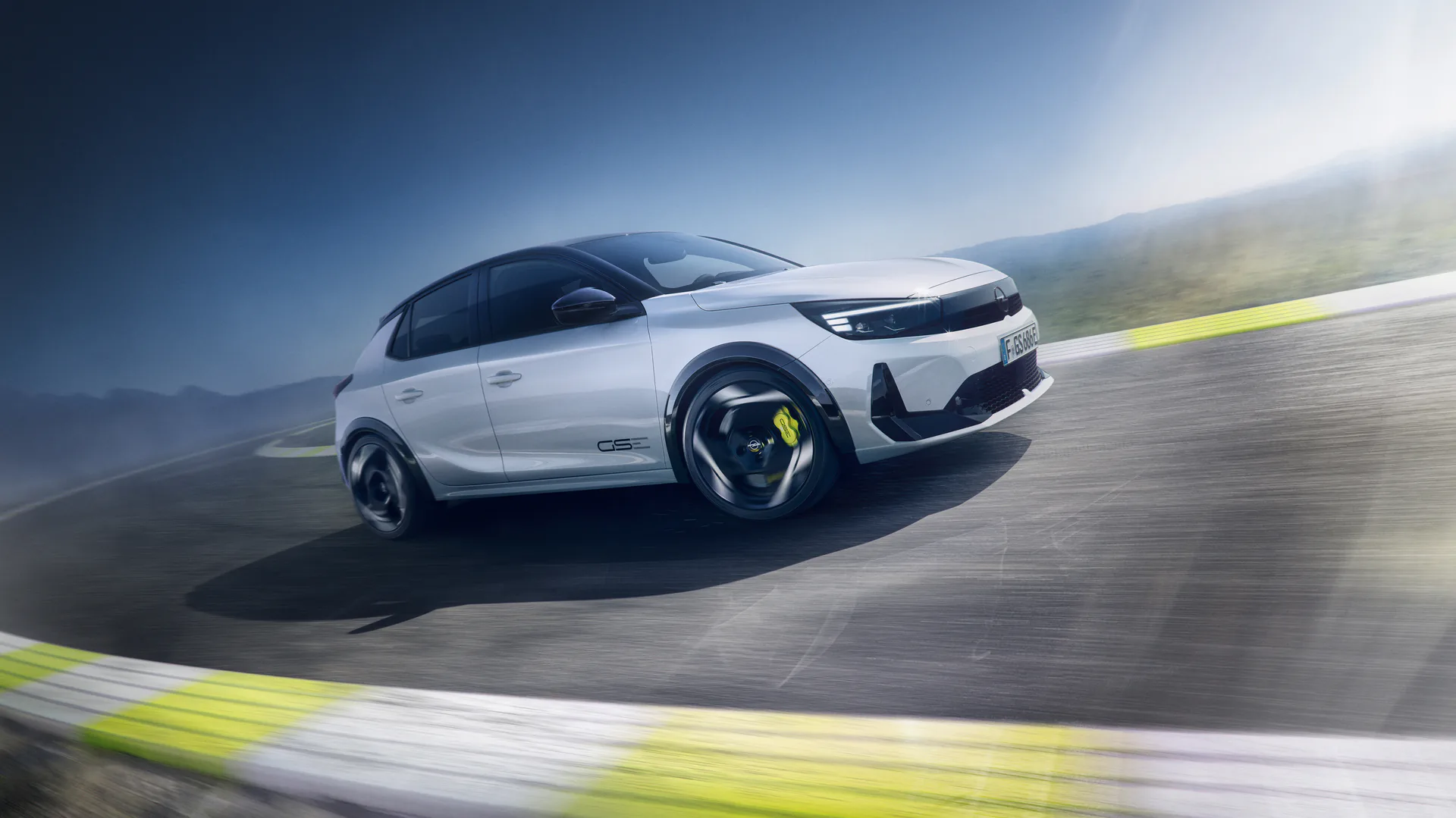 Corsa GSE, per la nuova hot hatch di Opel powertrain elettrico e 280 cv Corsa GSE, per la nuova hot hatch di Opel powertrain elettrico e 280 cv
