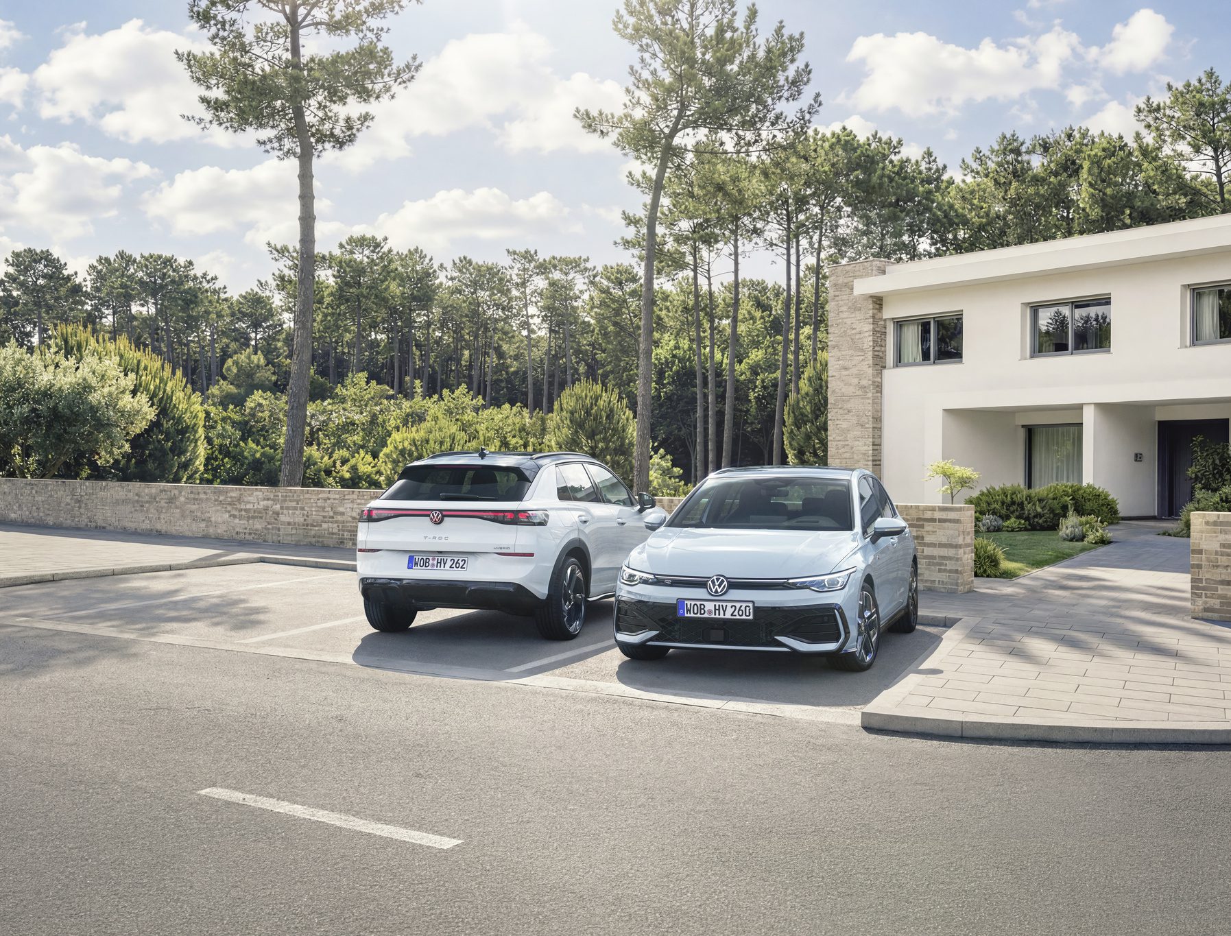 Volkswagen Golf e T-Roc Full Hybrid: si parte con i preordini, ecco prezzi e dettagli tecnici Volkswagen Golf e T-Roc Full Hybrid: si parte con i preordini, ecco prezzi e dettagli tecnici