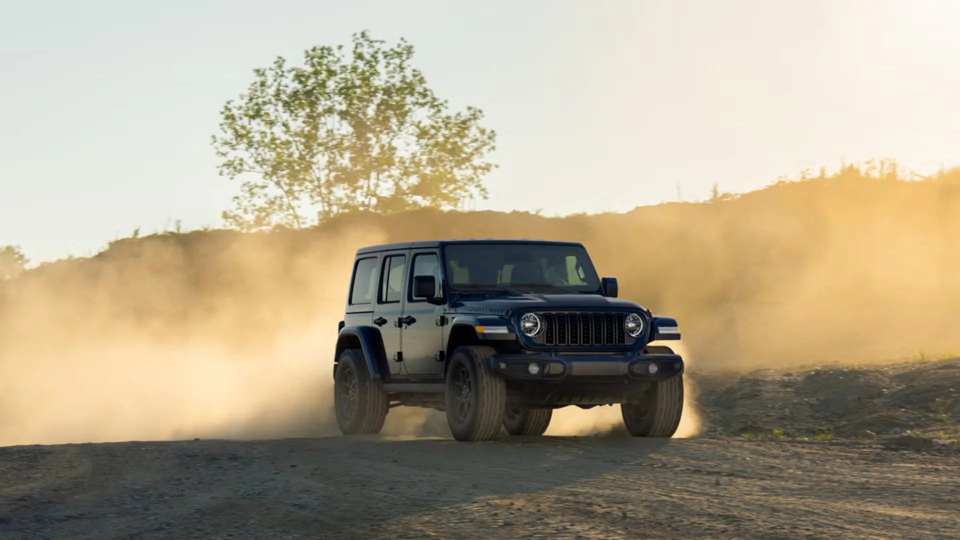 Jeep Wrangler Smoky Mountain Special Edition: il vestito nero per la serie Twelve 4 Twelve