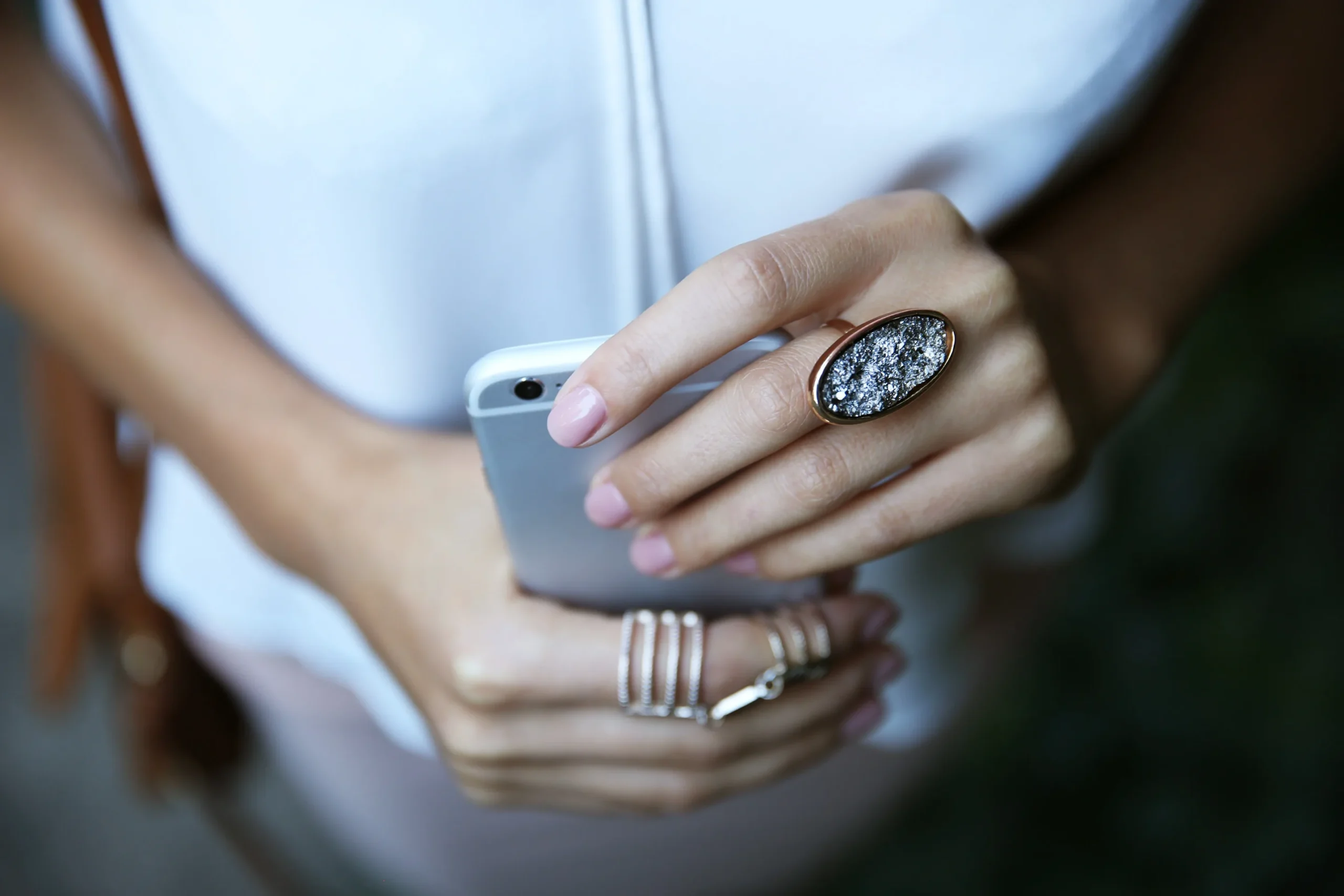 Gioielli tech, i migliori accessori tecnologici da indossare (e regalare)
