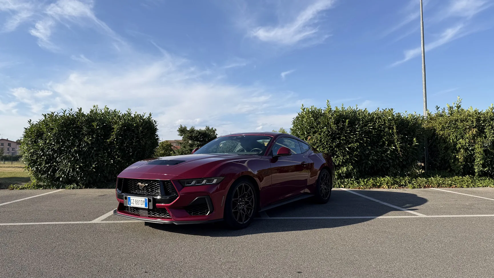 Ford Mustang, che spettacolo! Il 5.0 V8 aspirato che sfida il tempo