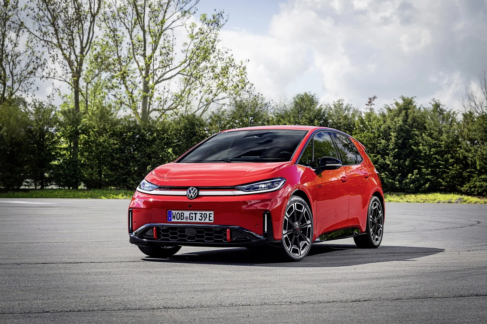 Volkswagen ID.3 GTI, arriva la GTI più potente di sempre: è elettrica e ha 326 CV