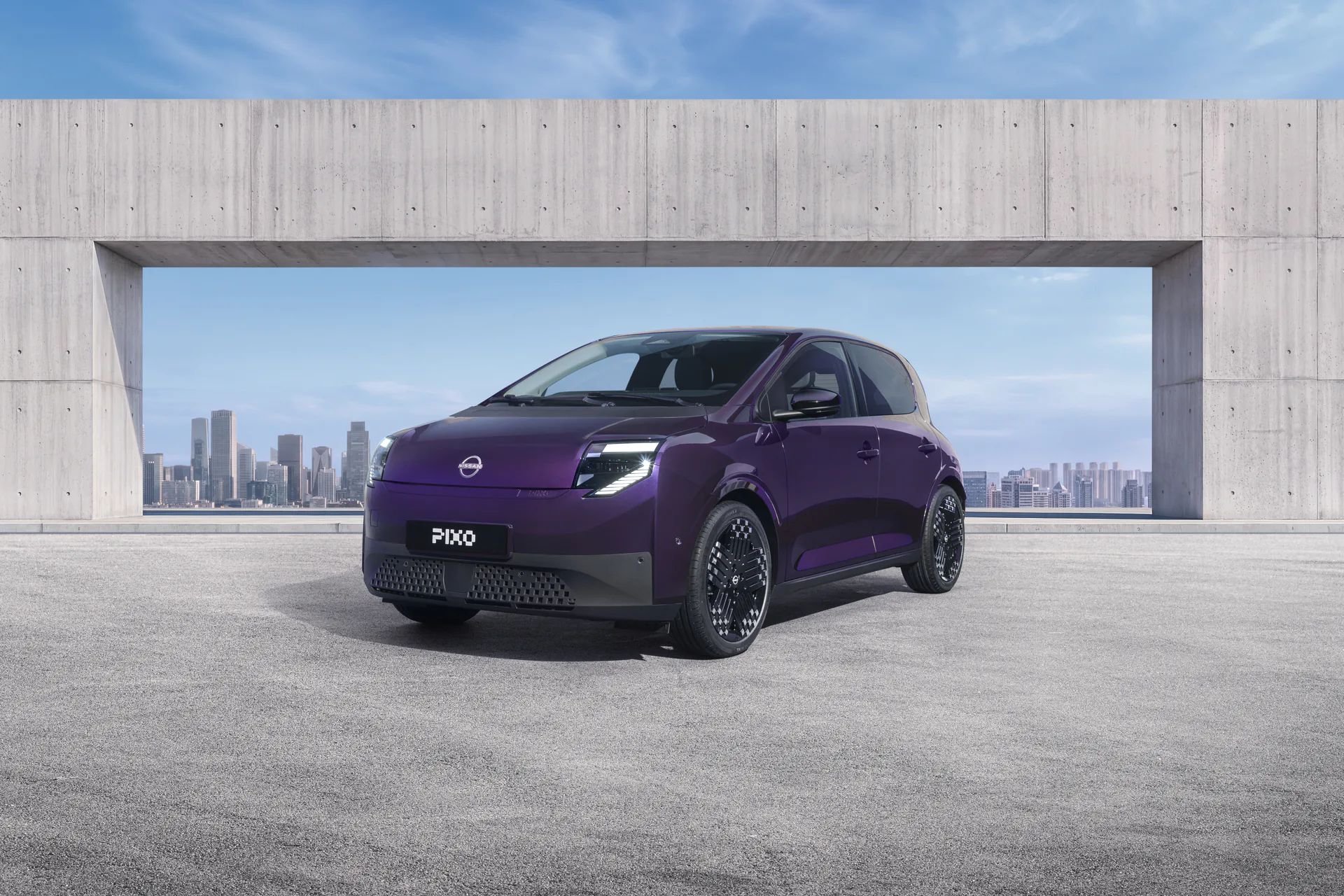 Pixo, svelata al pubblico la piccola elettrica di Nissan (su base Twingo) Pixo, svelata al pubblico la piccola elettrica di Nissan (su base Twingo)