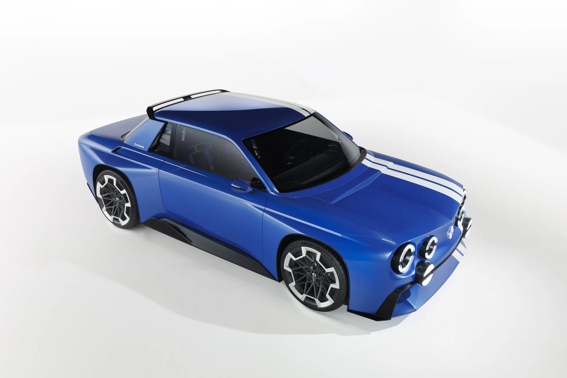 Renault 8 Gordini Concept, 270 CV elettrici per rendere omaggio al mago Renault 8 Gordini Concept, 270 CV elettrici per rendere omaggio al mago
