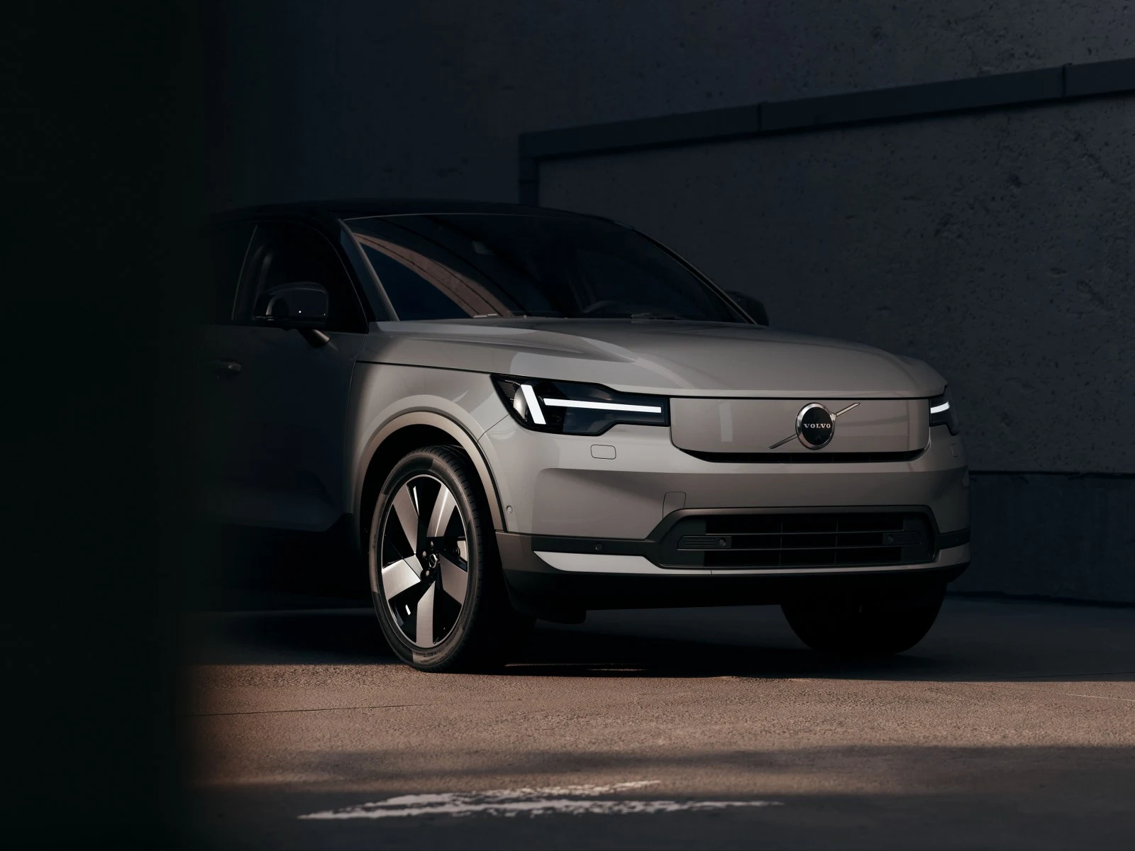 Volvo XC40 2026, il restyling è ufficiale: nuovo look e Google Gemini a bordo Volvo XC40 2026, il restyling è ufficiale: nuovo look e Google Gemini a bordo