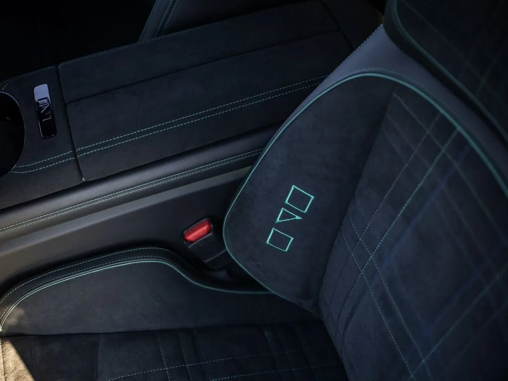 Genesis G90 Wingback Concept