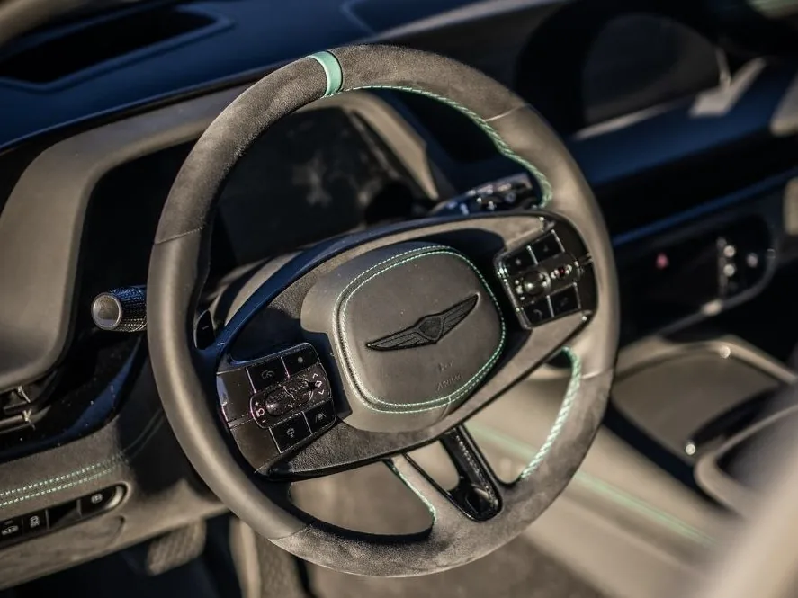 Genesis G90 Wingback Concept