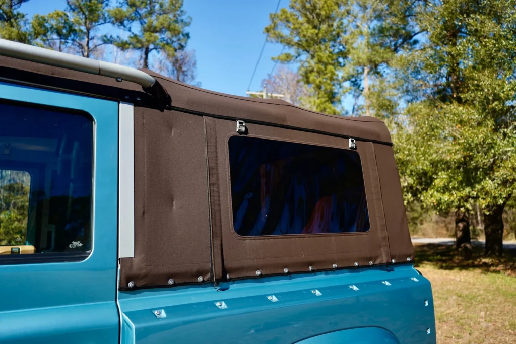 Land Rover Defender Osprey