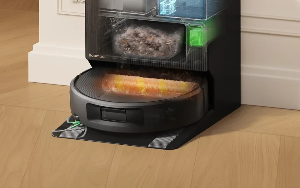 Roomba Max 875 Combo, arriva il robot più potente mai creato da iRobot: aspira 5 volte tanto e lava a 80°C Roomba Max 875 Combo, arriva il robot più potente mai creato da iRobot: aspira 5 volte tanto e lava a 80°C