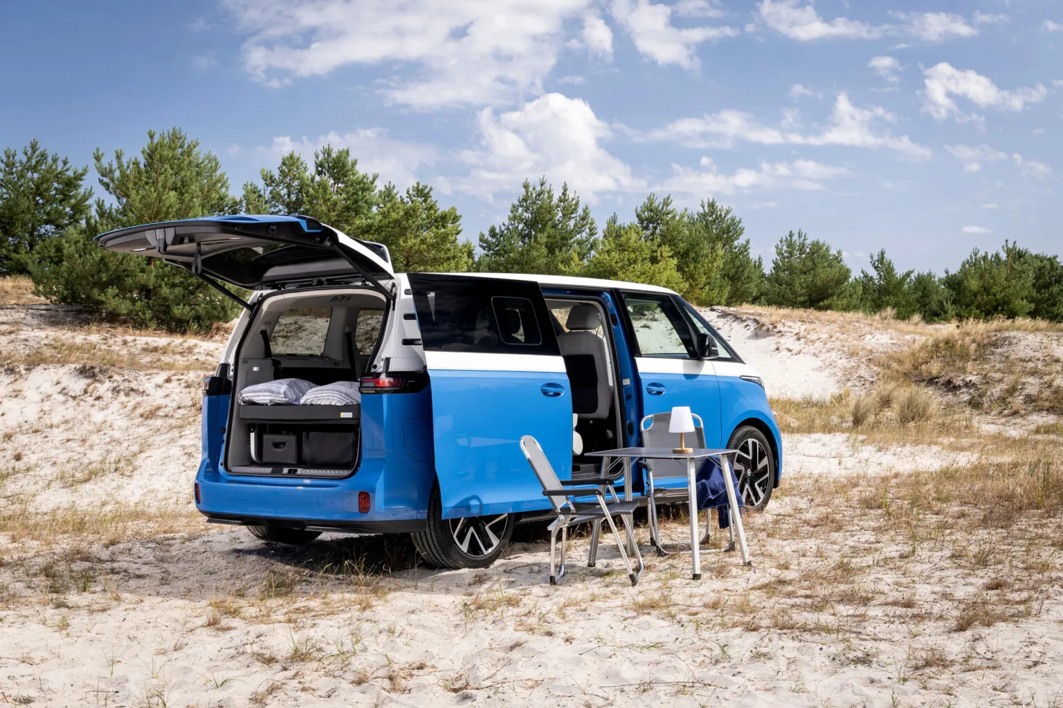 ID.California Cruise, ora il campervan Volkwagen è elettrico ID.California Cruise, ora il campervan Volkwagen è elettrico