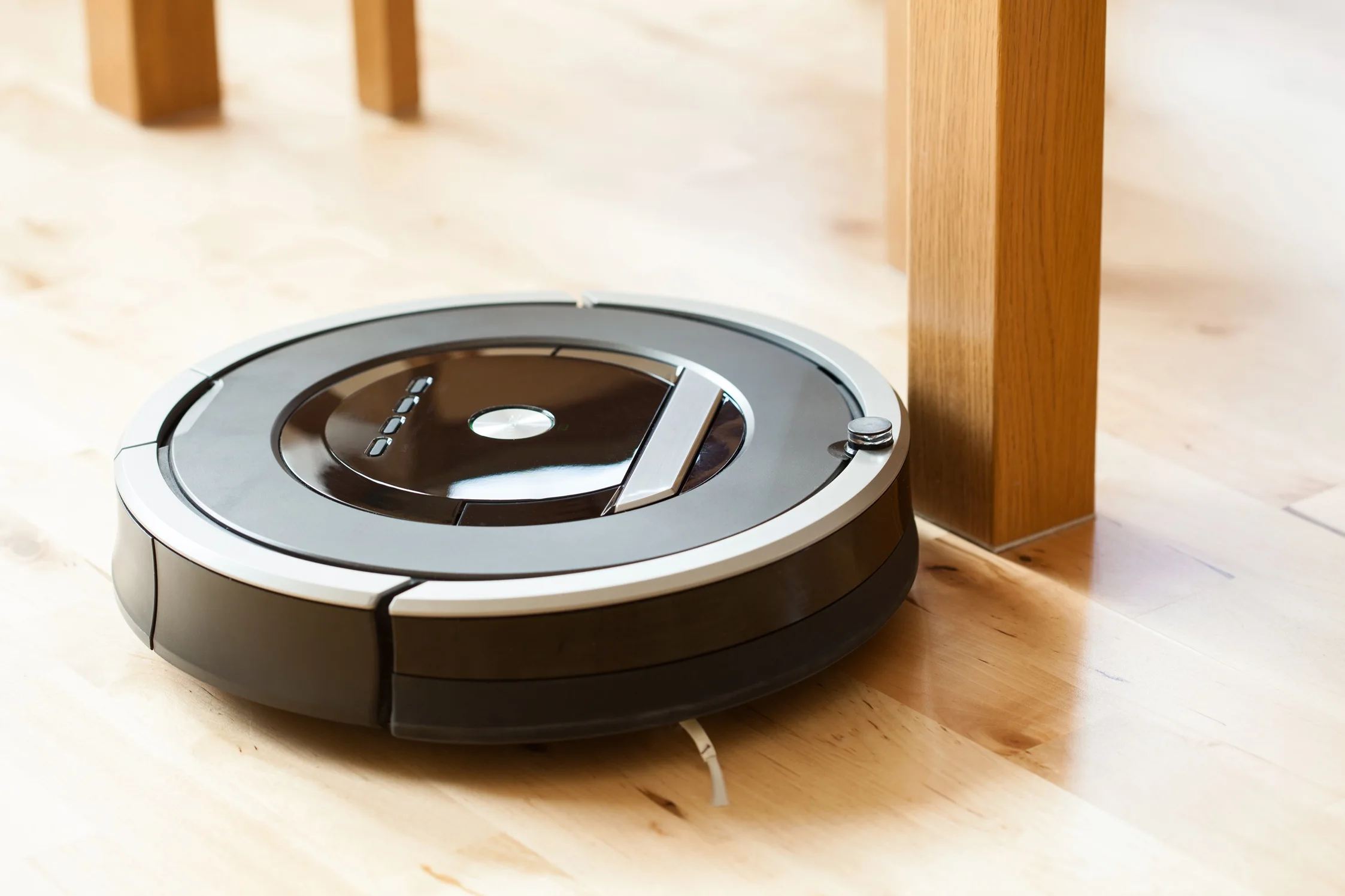Robot aspirapolvere e lavapavimenti con base autopulente, a questo prezzo conviene davvero Robot aspirapolvere e lavapavimenti con base autopulente, a questo prezzo conviene davvero