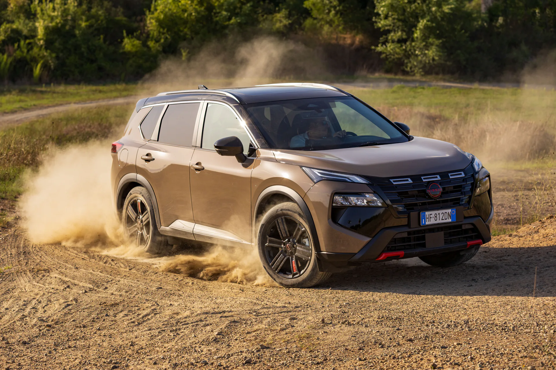 Nissan X-Trail compie 25 anni: li abbiamo festeggiati in off-road | Video Nissan X-Trail compie 25 anni: li abbiamo festeggiati in off-road | Video