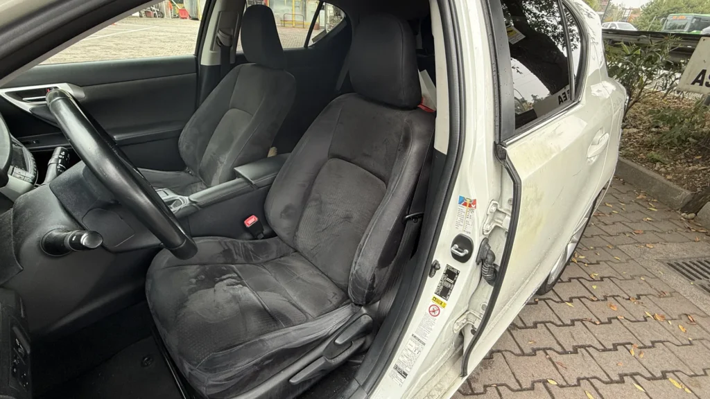 Lexus CT200h
