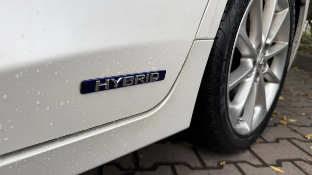 Lexus CT200h